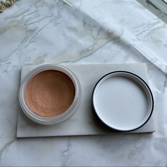 Chanel Soleil Tan de Chanel **Original Formula** - Picture 7 of 8